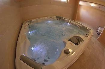 Badi Hotel 3*