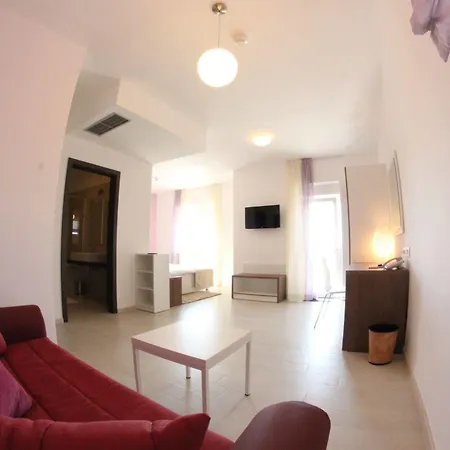 Hotel Badi Lovrečica